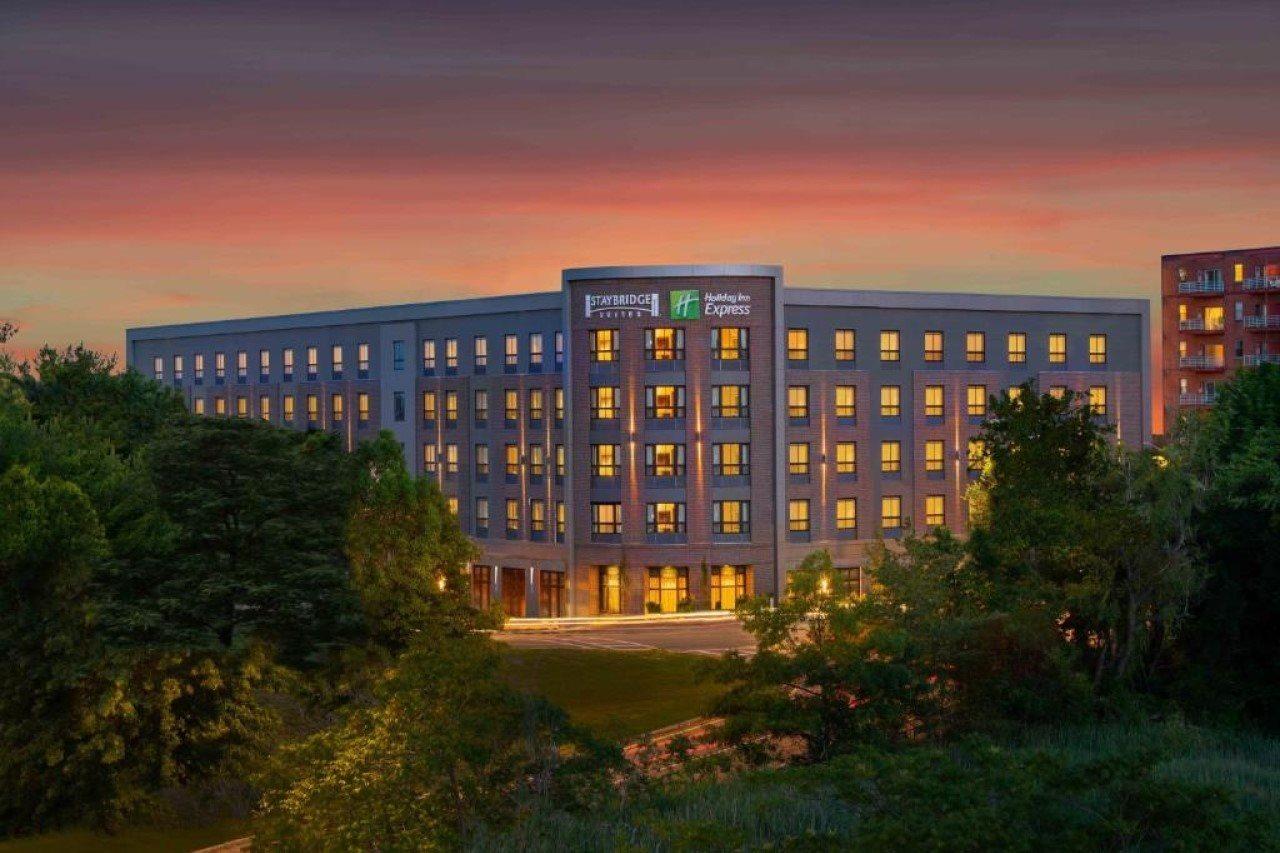 Staybridge Suites - Quincy By Ihg Eksteriør bilde